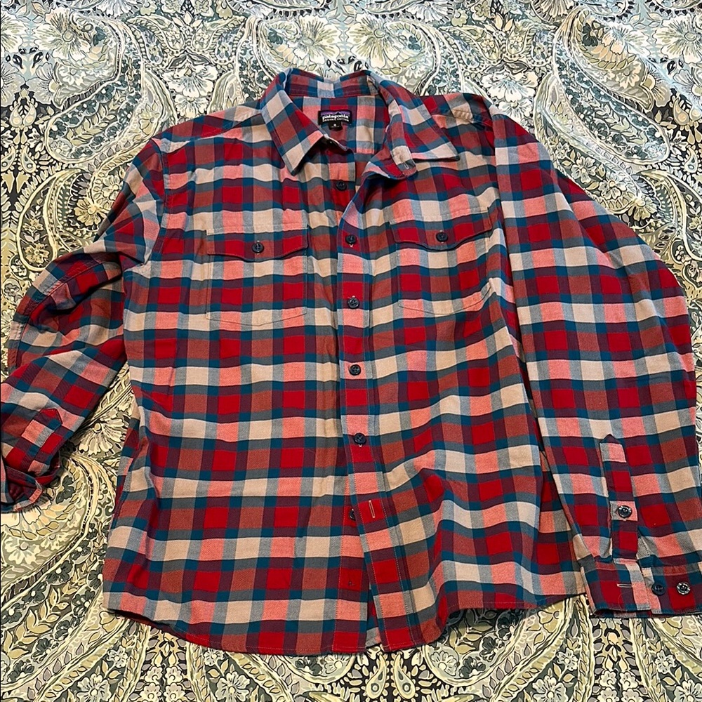 Patagonia Men's Red and Blue Plaid Shirt